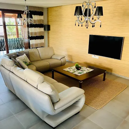 فيلة Luxury Incaraki ساني بيتش
